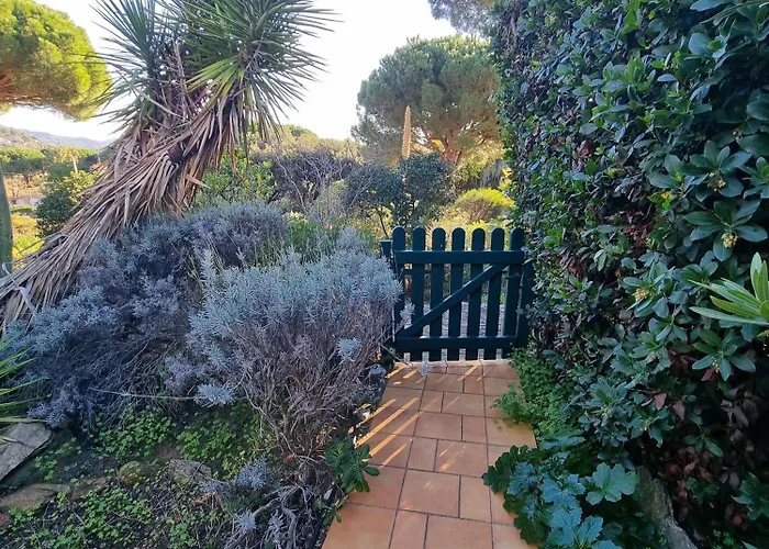 Apartament Acanthes - Avec Jardin - A 5 Minutes Des Plages Le Lavandou